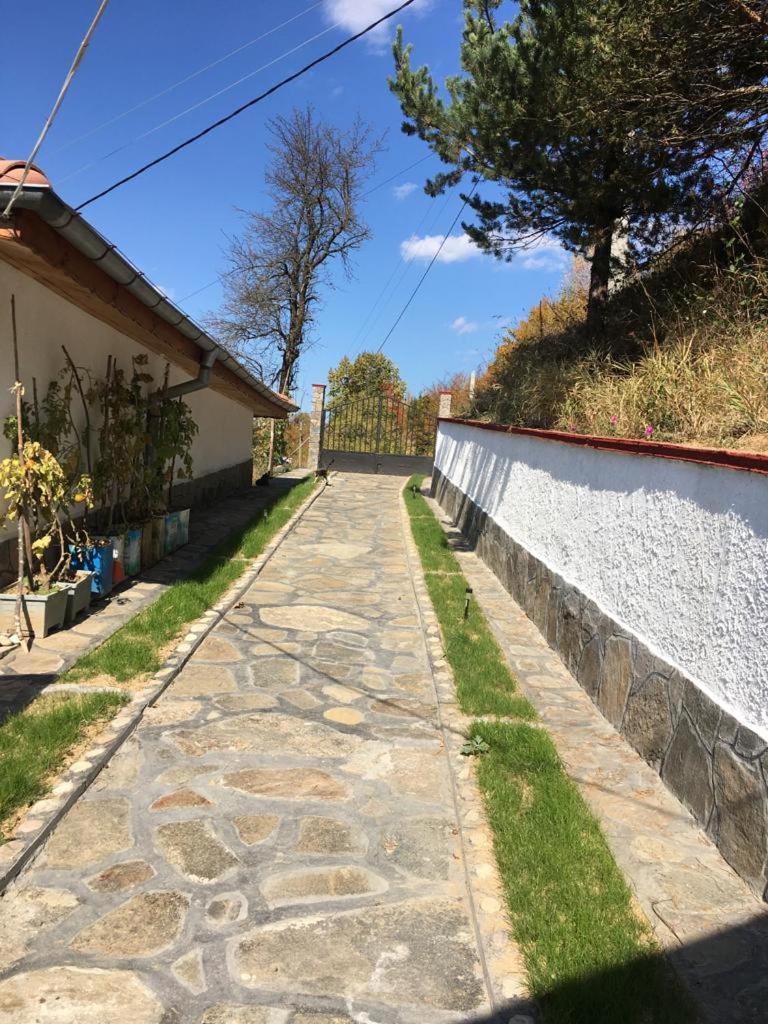Cozy Home In Ardino Luaran gambar